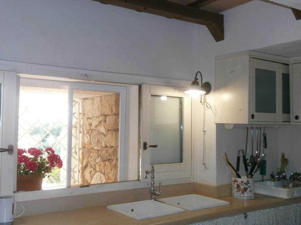 Trullo Villa Giuliana Con Giardino Posizione Panoramica Free Wifi Ostuni Room photo